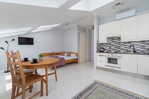 Studio Mostowa Krakow by Renters