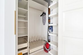 Studio Mostowa Krakow by Renters