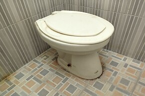 OYO 92756 Kos Moncok