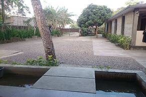 OYO 92756 Kos Moncok