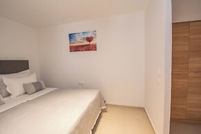 Marianthi Beach House by Checkin