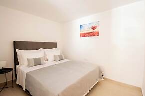 Marianthi Beach House by Checkin