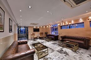 RNB Select Hotel Walk in Lucknow