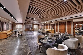 RNB Select Hotel Walk in Lucknow