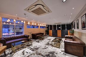 RNB Select Hotel Walk in Lucknow