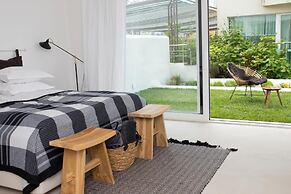 Sea Sense Boutique Hotel