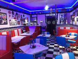 Cadillac Kustomz Guest House