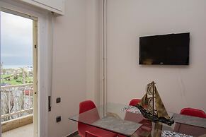 Sea View City Apartment