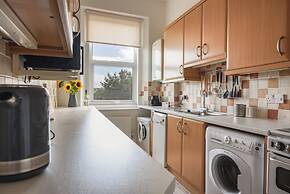 Flat 2, 10 Seafield Road