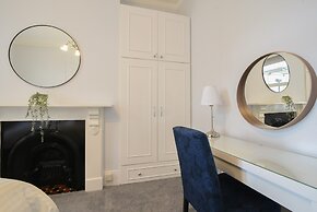 Flat 2, 10 Seafield Road