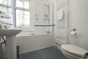 Flat 2, 10 Seafield Road