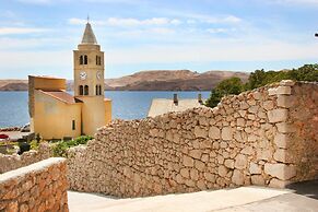 Seafront Apartment Sanja