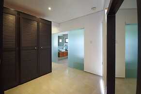 Ocean Reef 203 3 Bedroom Apts by Bluescape