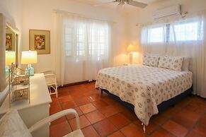 Church Point Cottage 3 Bedroom Home by Bluescape