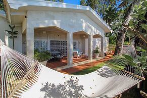 Church Point Cottage 3 Bedroom Home by Bluescape