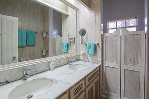 Church Point Cottage 3 Bedroom Home by Bluescape