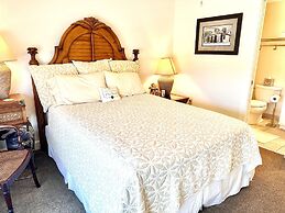 Turtle Cove 3 Bedroom Townhouse by RedAwning