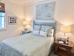 Turtle Cove 3 Bedroom Townhouse by RedAwning