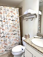 Turtle Cove 3 Bedroom Townhouse by RedAwning