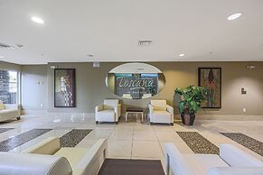 Villa Toscana 2 Bedroom Condo by RedAwning