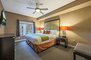 Villa Toscana 2 Bedroom Condo by RedAwning