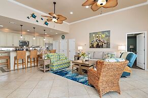 Pair-a-dice 3 Bedroom Home by RedAwning