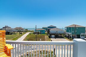 Pair-a-dice 3 Bedroom Home by RedAwning