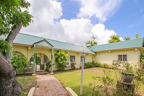 Aqua Bliss 3 Bedroom Home by Bluescape