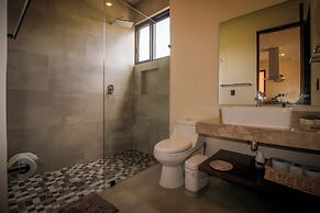 Private & Exclusive Apt Garden pool