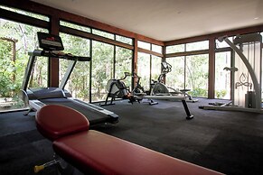 Private & Exclusive Apt Garden pool