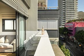 Balcony Bar Skyline View by Sea N' Rent