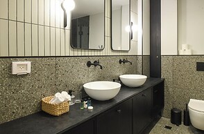 Balcony Bar Skyline View by Sea N' Rent