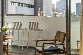 Balcony Bar Skyline View by Sea N' Rent