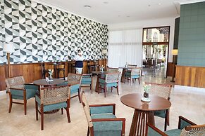 The Signature Level at Grand Palladium Imbassaí Resort & Spa