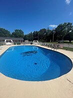 Hunter's Friend Resort