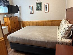 Hunter's Friend Resort