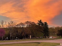 Hunter's Friend Resort