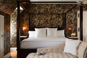 The Inn at Tacaro Estate