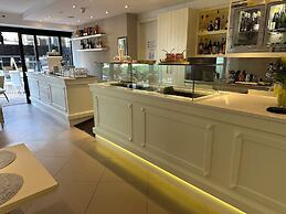 BOUTIQUE HOTEL SIRMIONE