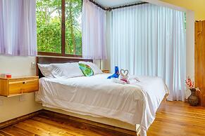 Colores del Viento Villa Breathtaking Ocean Views