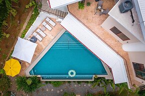 Colores del Viento Villa Breathtaking Ocean Views