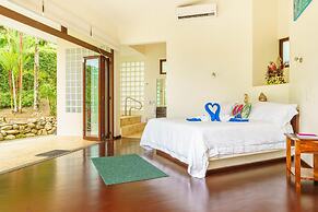 Colores del Viento Villa Breathtaking Ocean Views