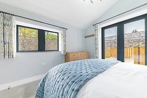 No 2 The Coach House