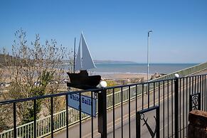 White Sails - Beach and Harbour Views