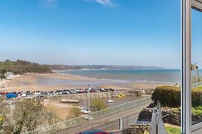 White Sails - Beach and Harbour Views