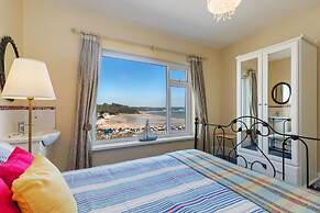 White Sails - Beach and Harbour Views