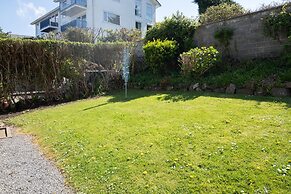 White Sails - Beach and Harbour Views