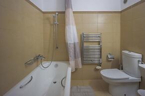 Ascuri Apartment by Estia