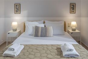 Ascuri Apartment by Estia