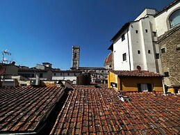 Corso 13 in Firenze With 3 Bedrooms and 2 Bathrooms